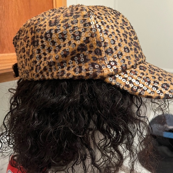 Hat - Picture 3 of 3
